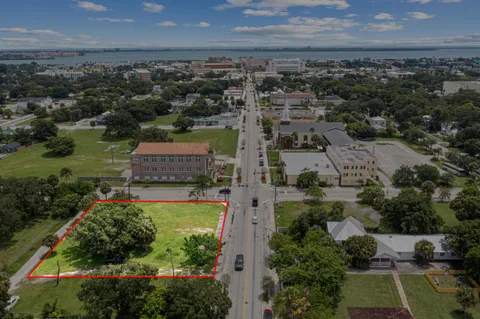 1012 Orange Avenue, Fort Pierce, FL MLS: R11010947