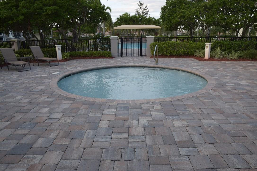 Parkland Isles 164-42 B - Residential