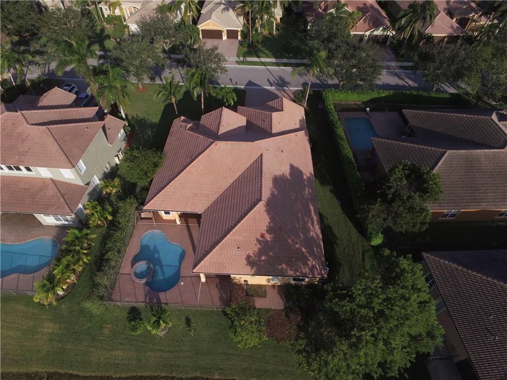 Parkland Isles 164-42 B - Residential