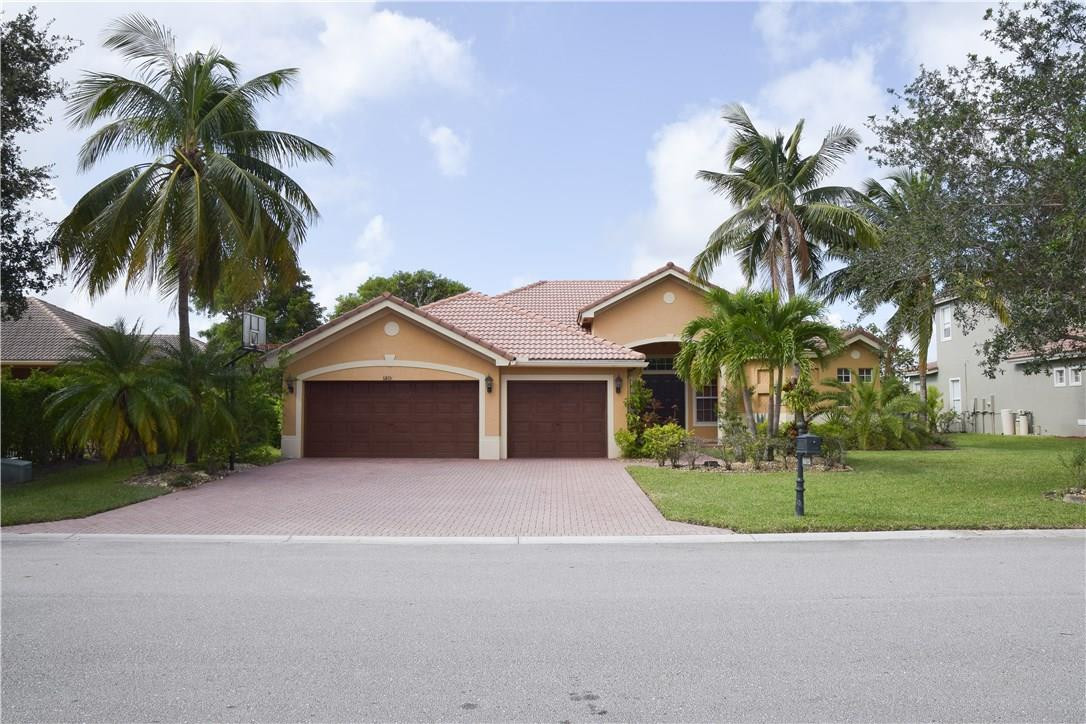 Parkland Isles 164-42 B - Residential