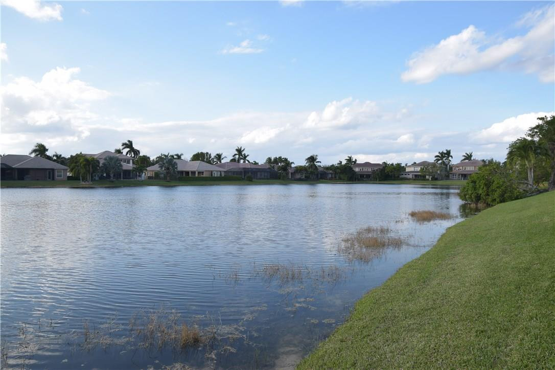 Parkland Isles 164-42 B - Residential