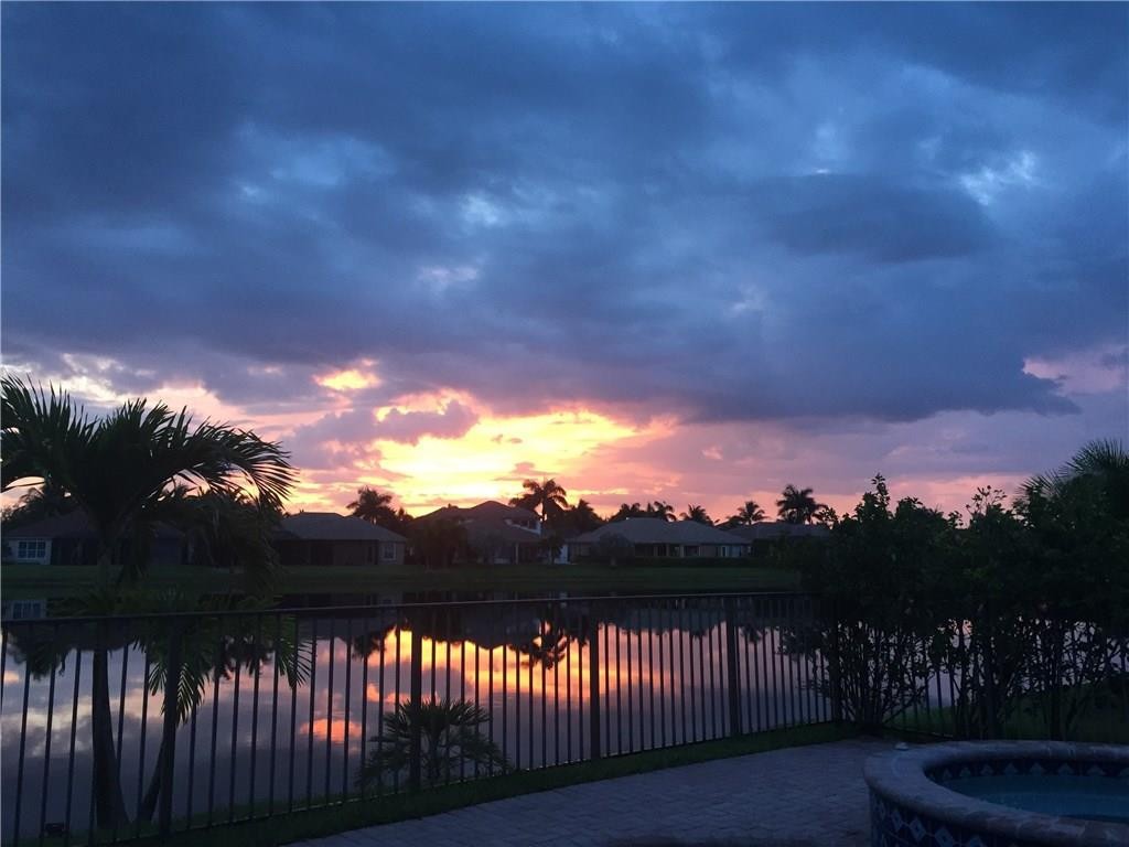 Parkland Isles 164-42 B - Residential