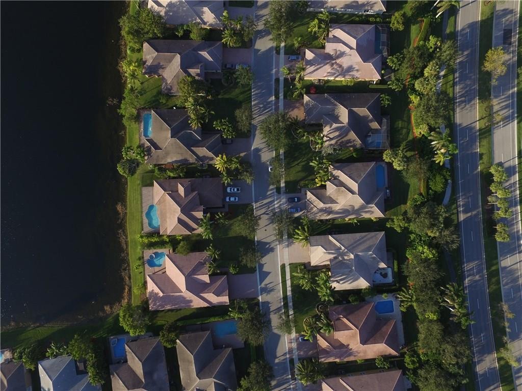 Parkland Isles 164-42 B - Residential