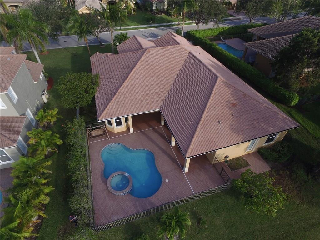 Parkland Isles 164-42 B - Residential