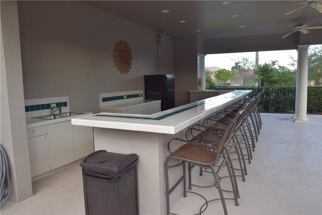 Parkland Isles 164-42 B - Residential