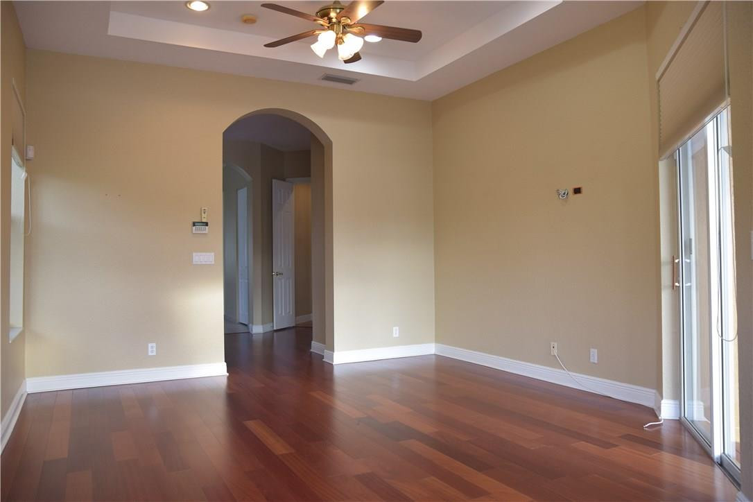 Parkland Isles 164-42 B - Residential
