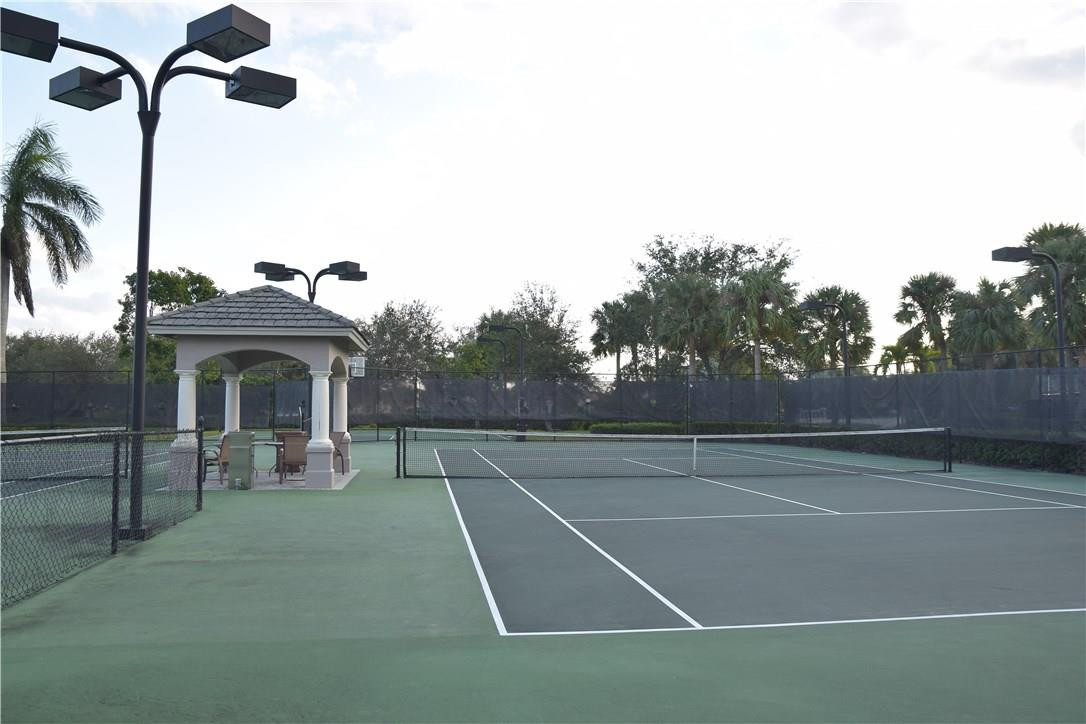 Parkland Isles 164-42 B - Residential