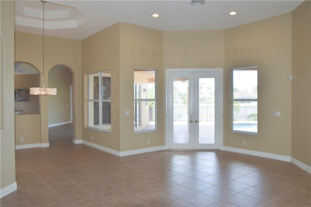 Parkland Isles 164-42 B - Residential