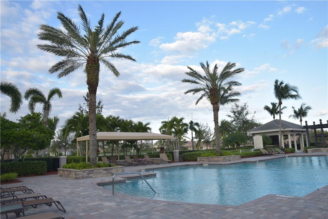 Parkland Isles 164-42 B - Residential