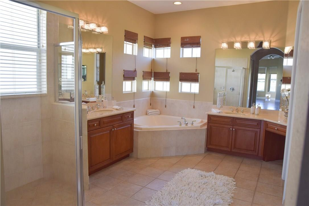 Parkland Isles 164-42 B - Residential