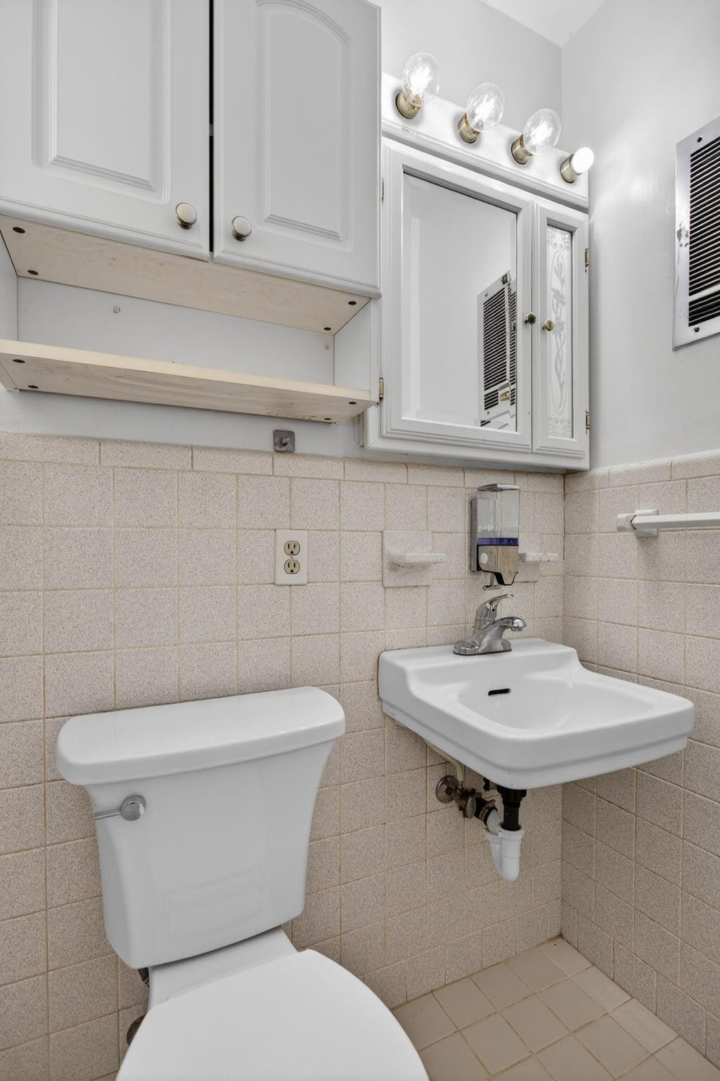 CORAL RIDGE ISLES - Residential Income