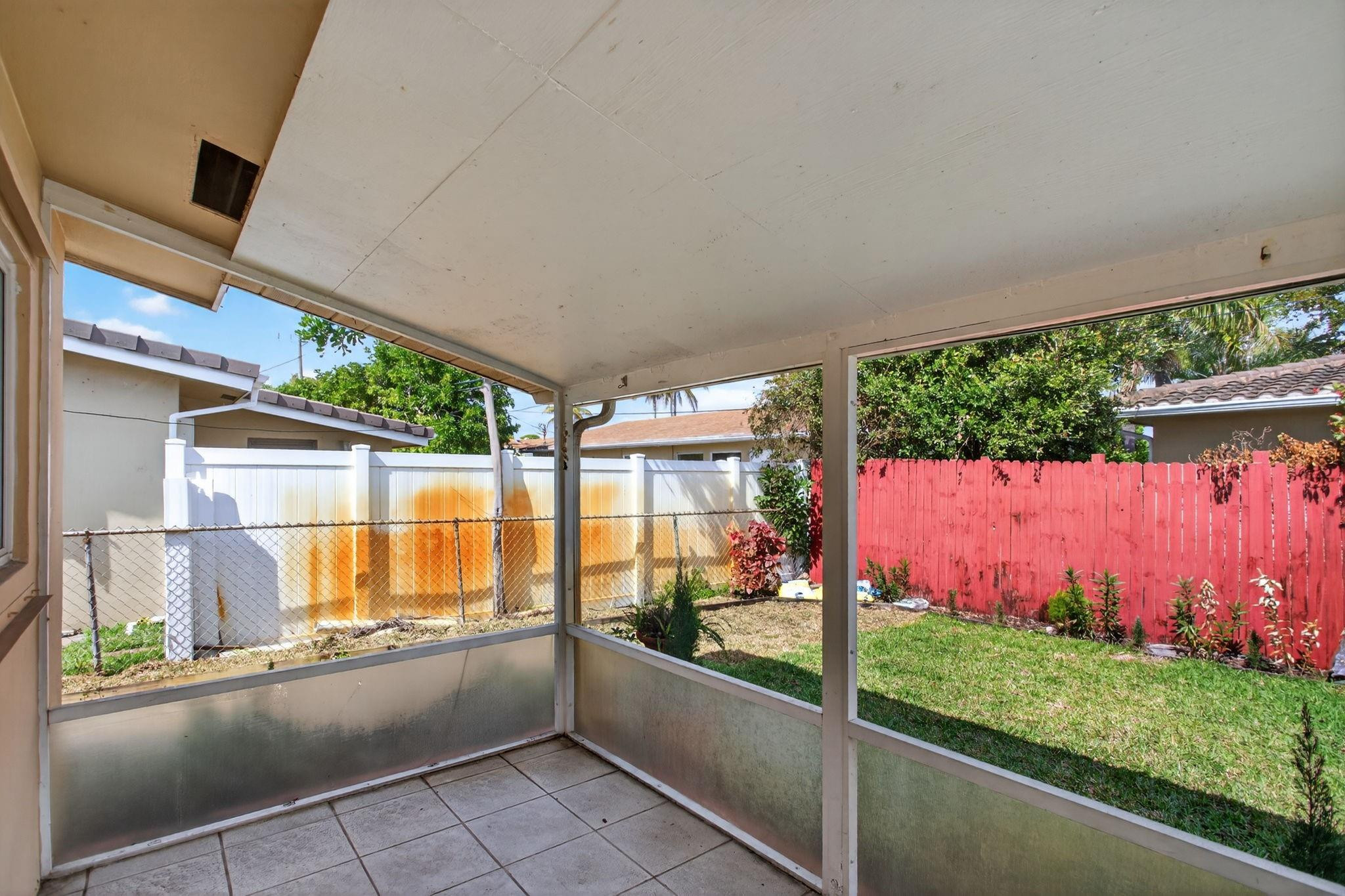 CORAL RIDGE ISLES - Residential Income