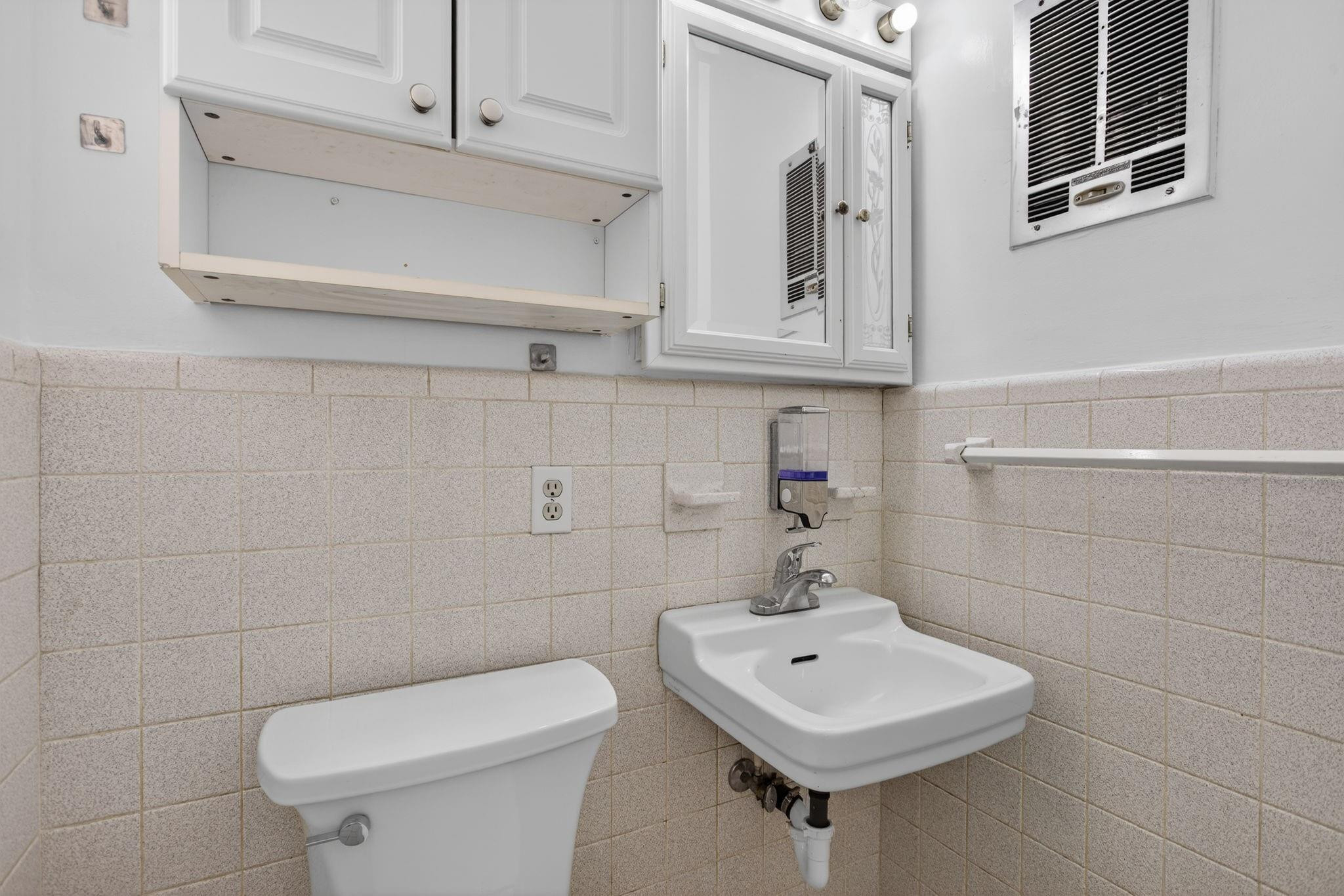 CORAL RIDGE ISLES - Residential Income