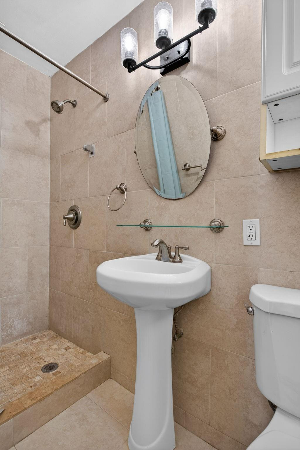 CORAL RIDGE ISLES - Residential Income