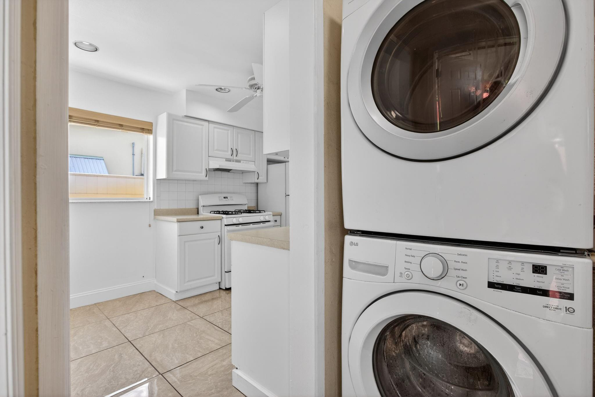 CORAL RIDGE ISLES - Residential Income