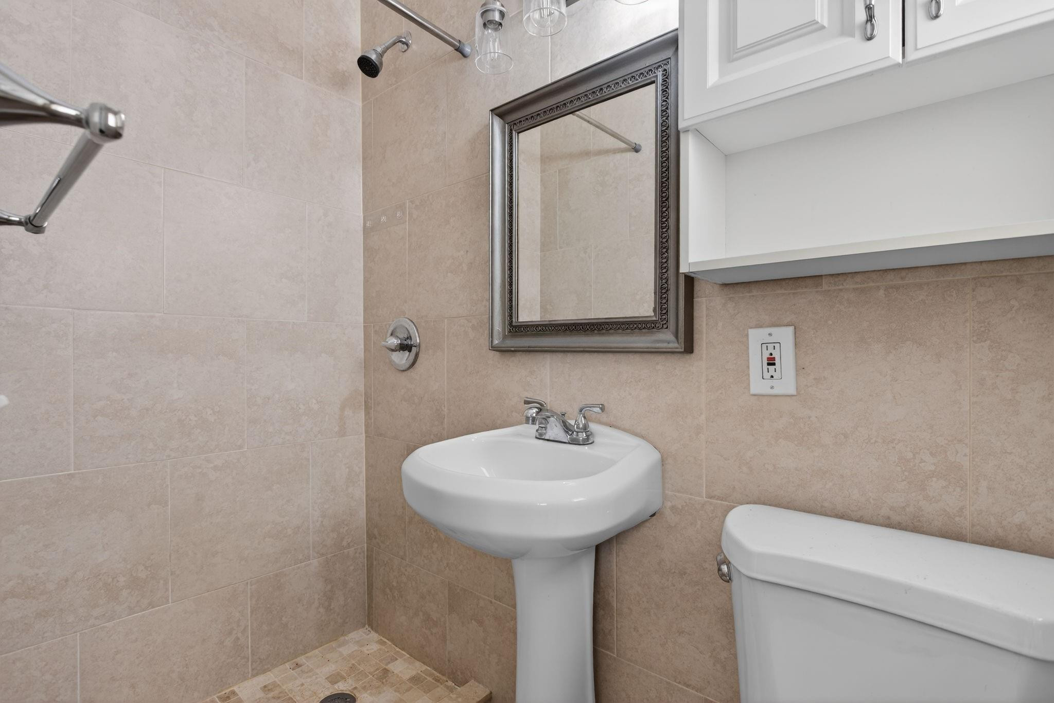 CORAL RIDGE ISLES - Residential Income