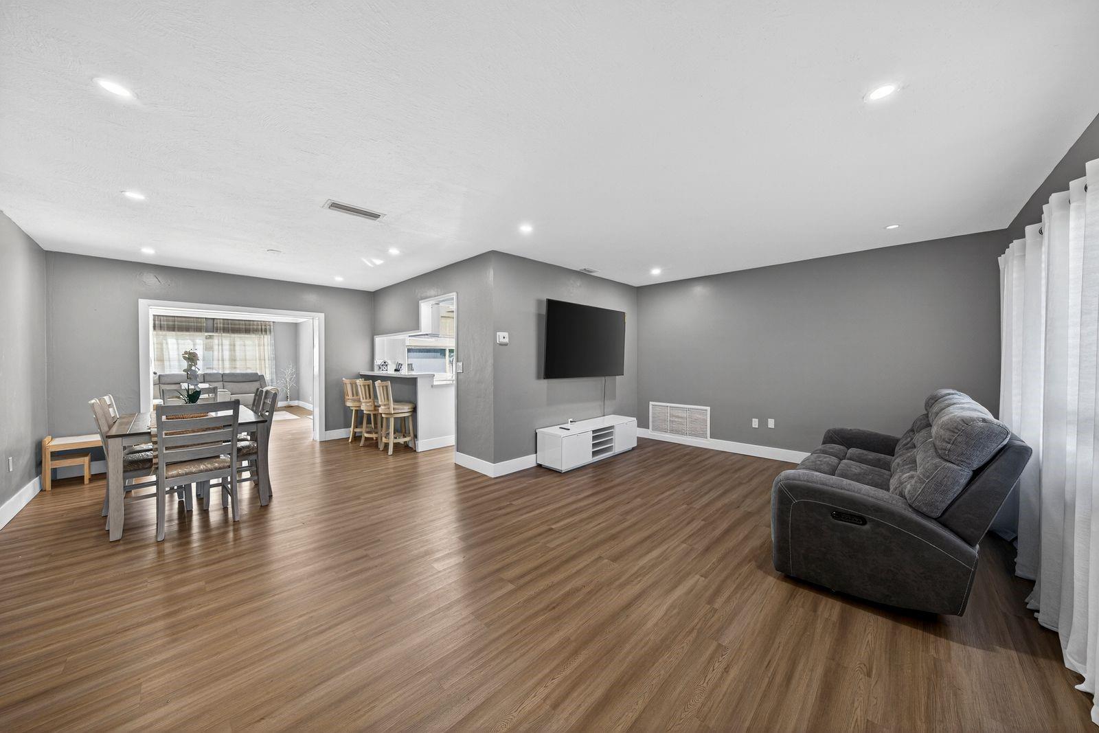 BOULEVARD HEIGHTS SEC SIX - Residential