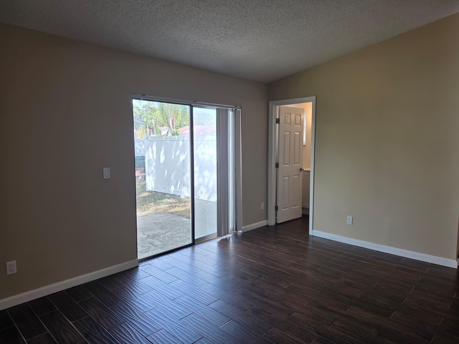 MIL-LAKE ESTATES ADD NO 1 - Residential Lease