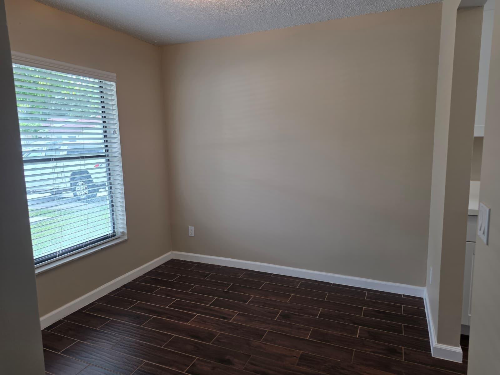 MIL-LAKE ESTATES ADD NO 1 - Residential Lease