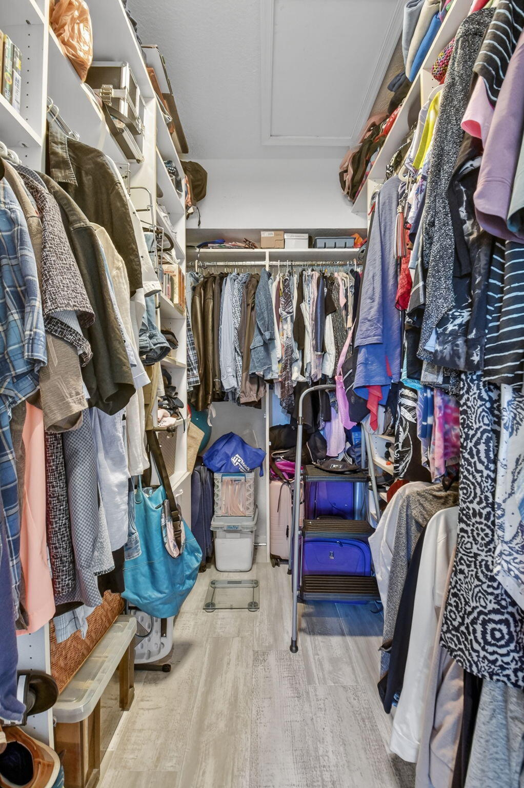 MAJESTIC ISLES 2 - Residential