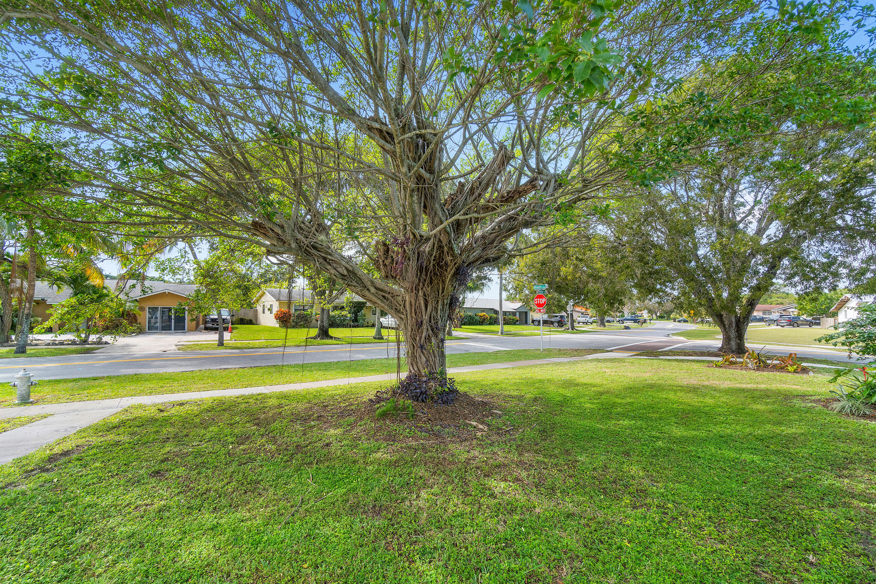 WESTFIELD AT WPB - Residential