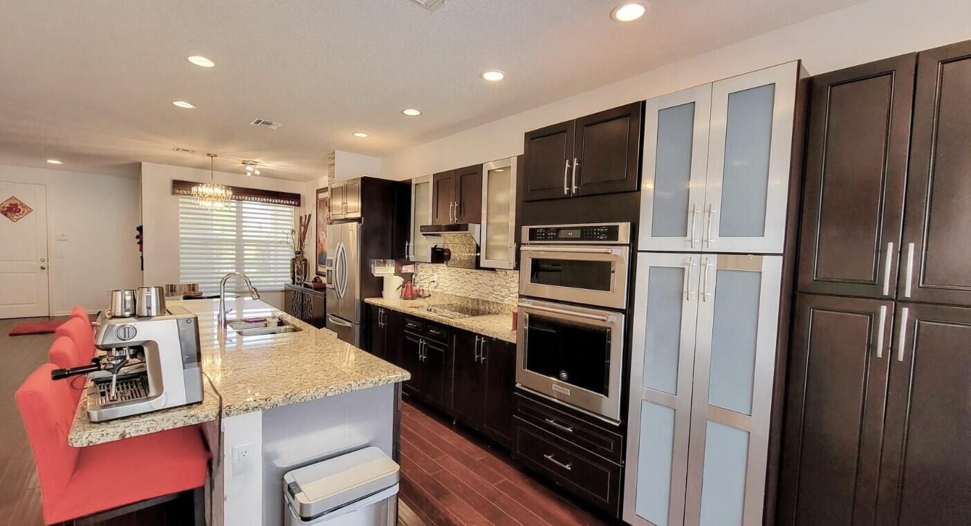 CENTRA Blue Lake Townhomes - Residential