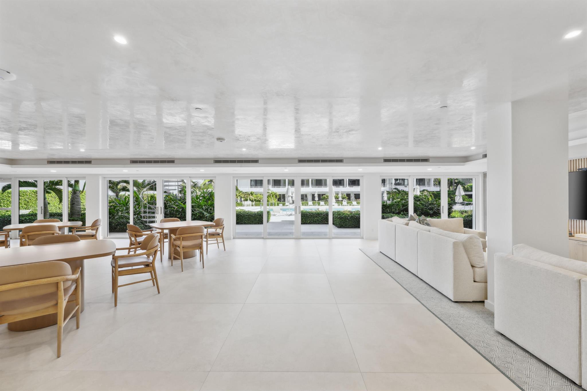 COVE CONDO - Residential