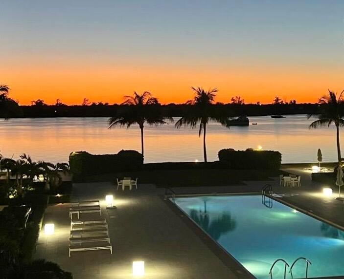 COVE CONDO - Residential