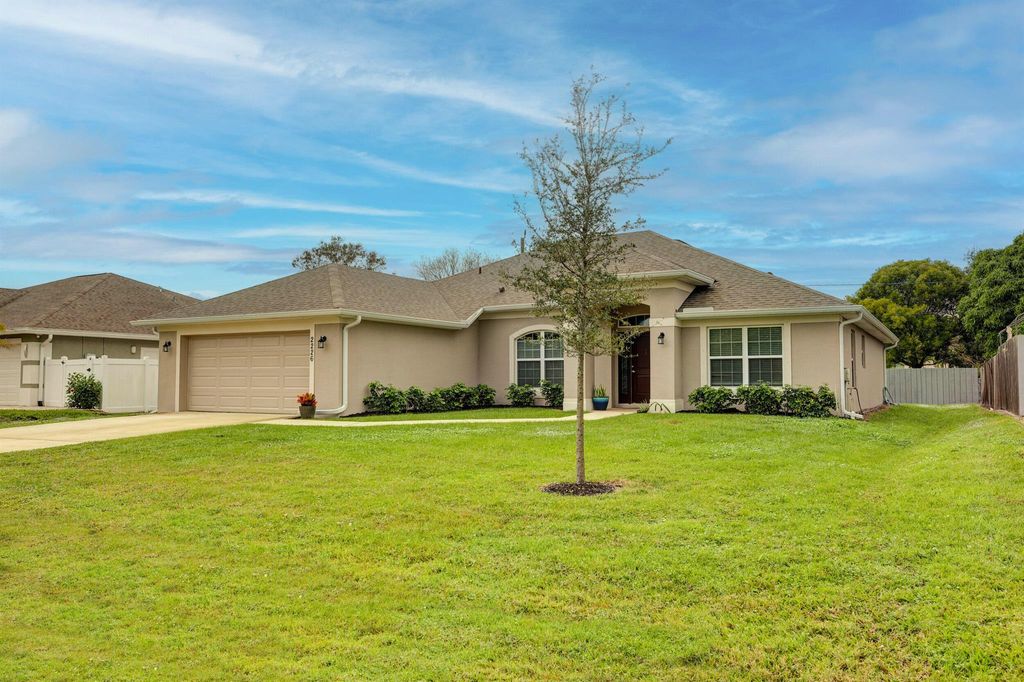 Photo of 2226 SE Haddon Street, Port Saint Lucie, FL 34984 (MLS # R10951244)