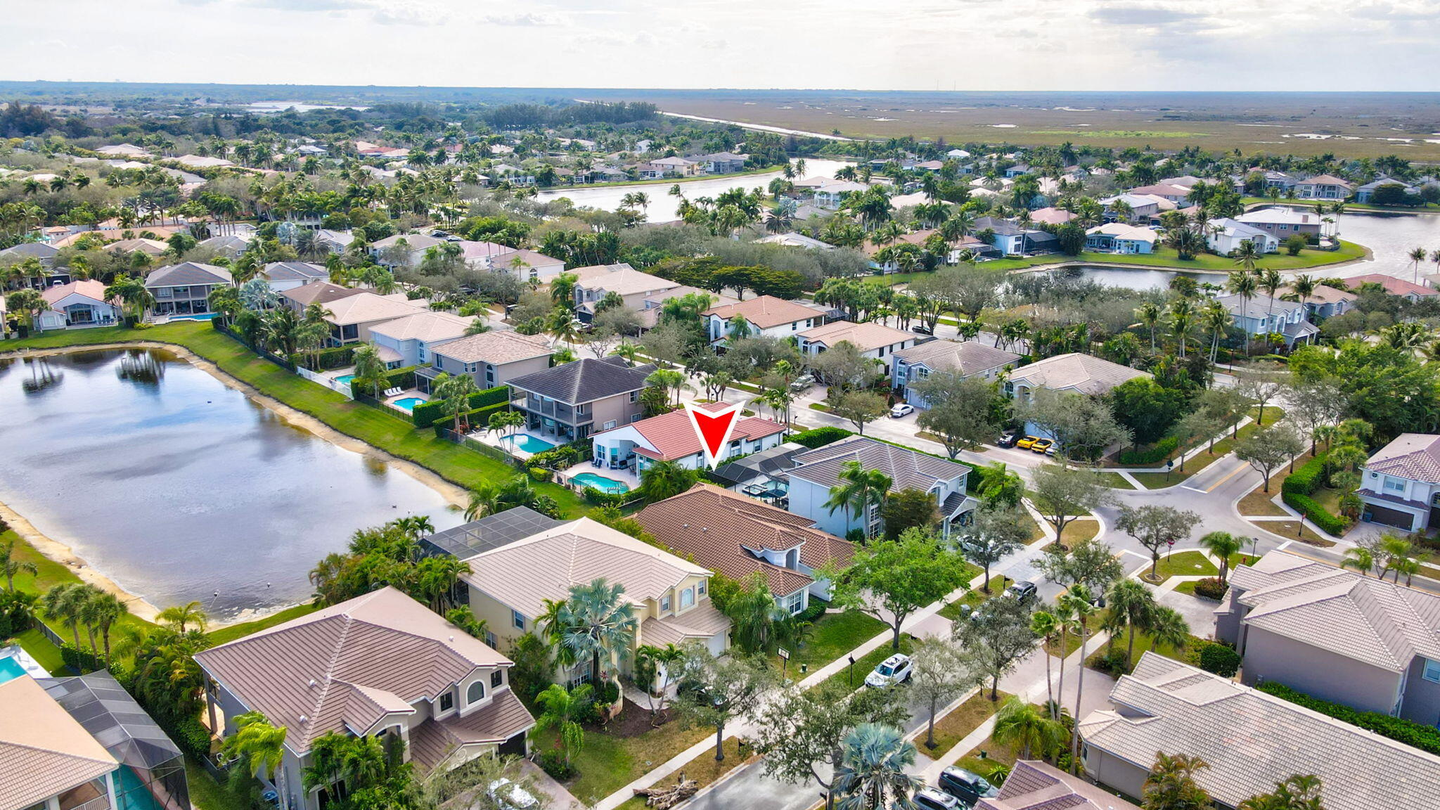 SATURNIA - Residential