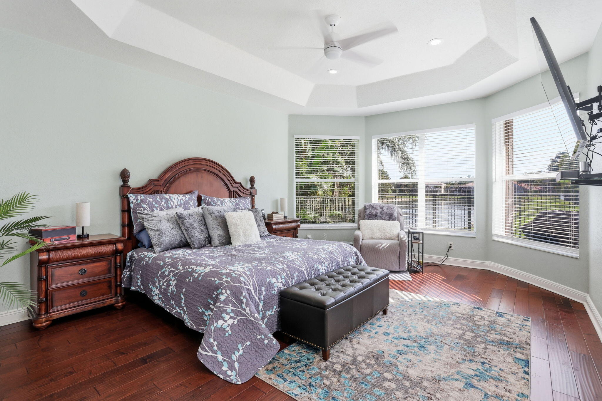 SATURNIA - Residential