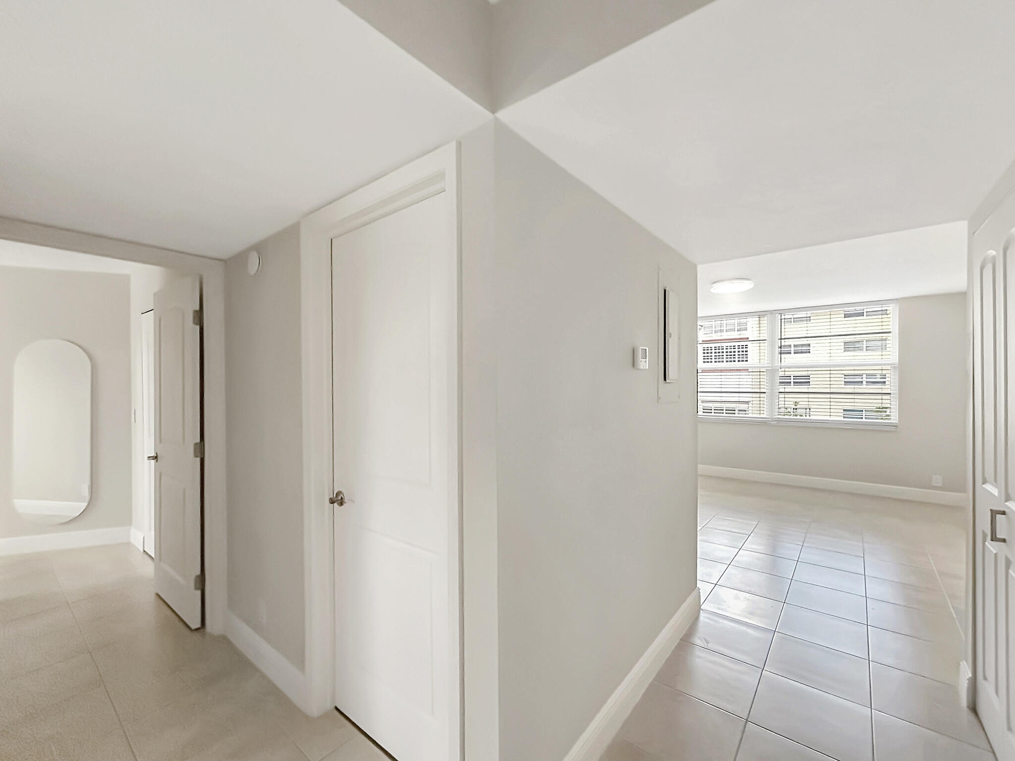 1 OF PALM SPRINGS 1 CONDO - Residential