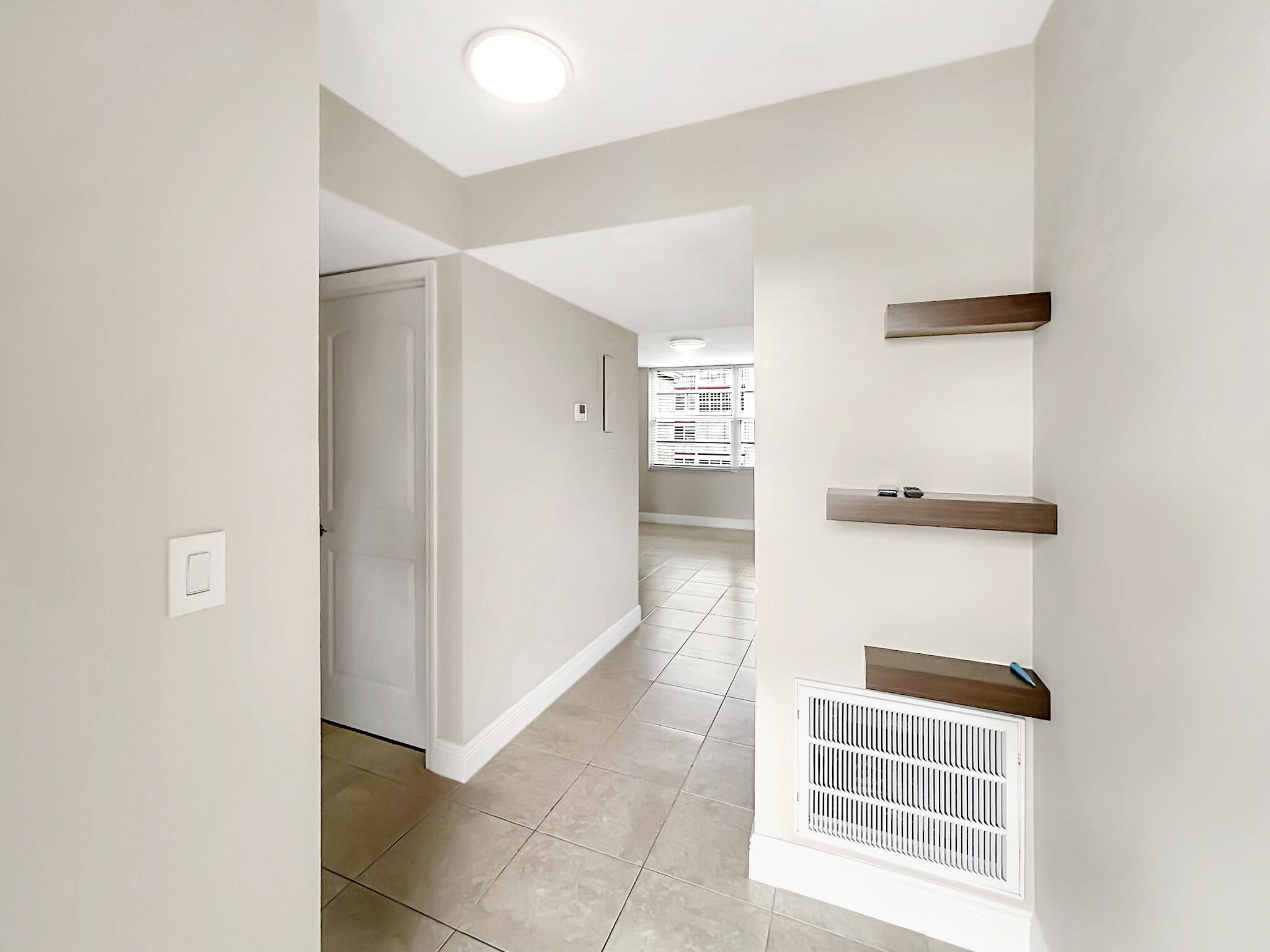 1 OF PALM SPRINGS 1 CONDO - Residential