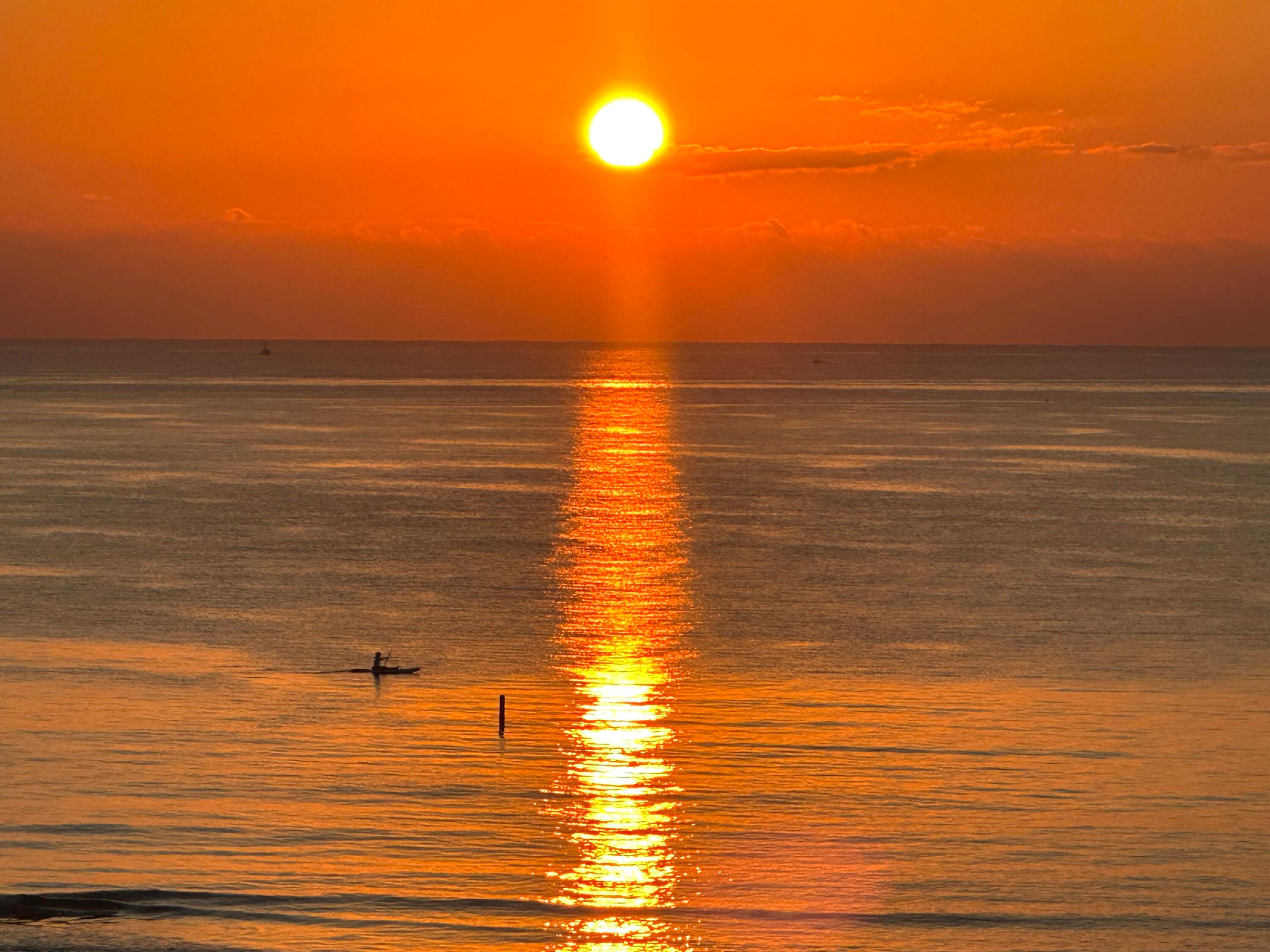 ADMIRALTY TOWERS CONDOMINIUM - Residential