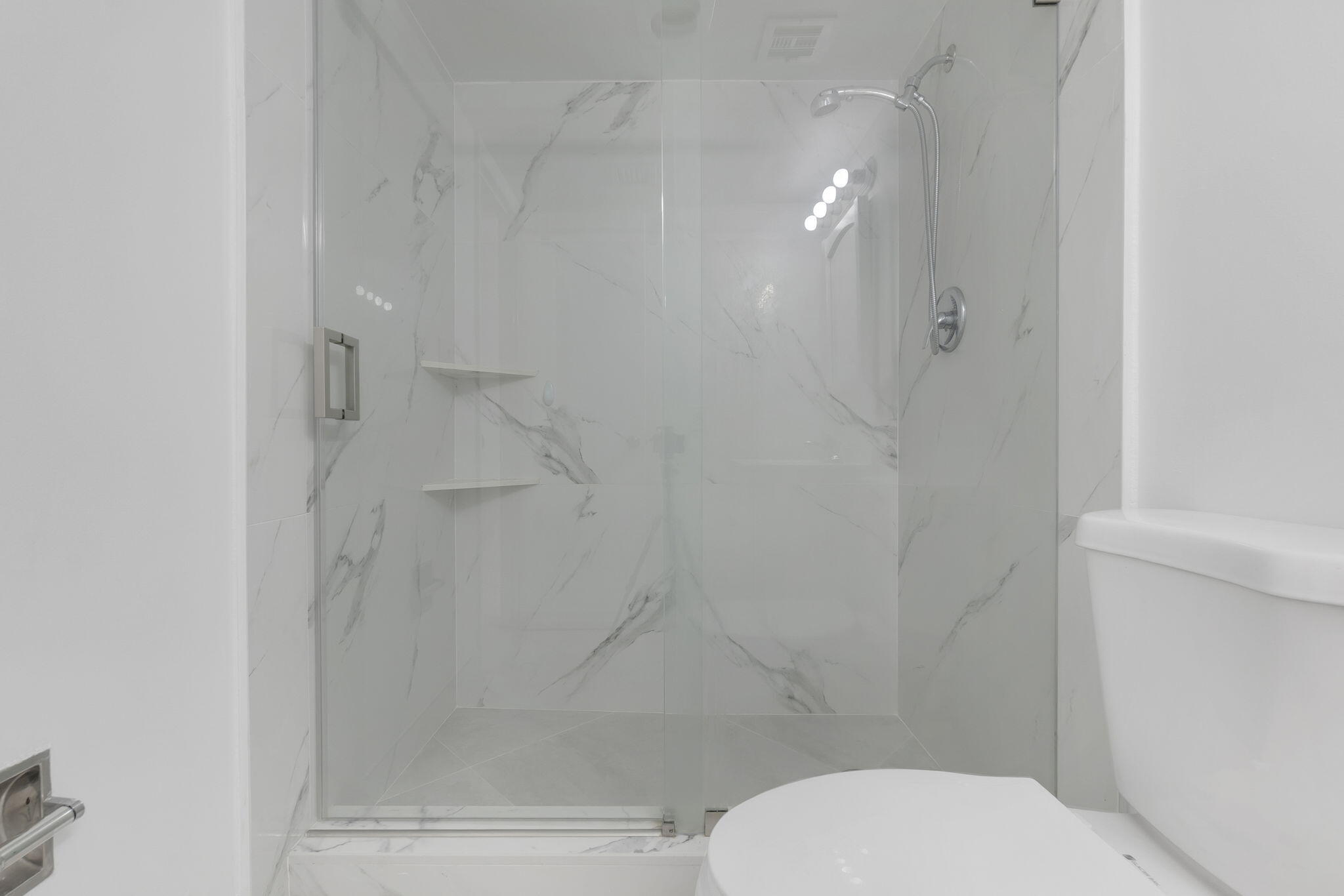 ADMIRALTY TOWERS CONDOMINIUM - Residential