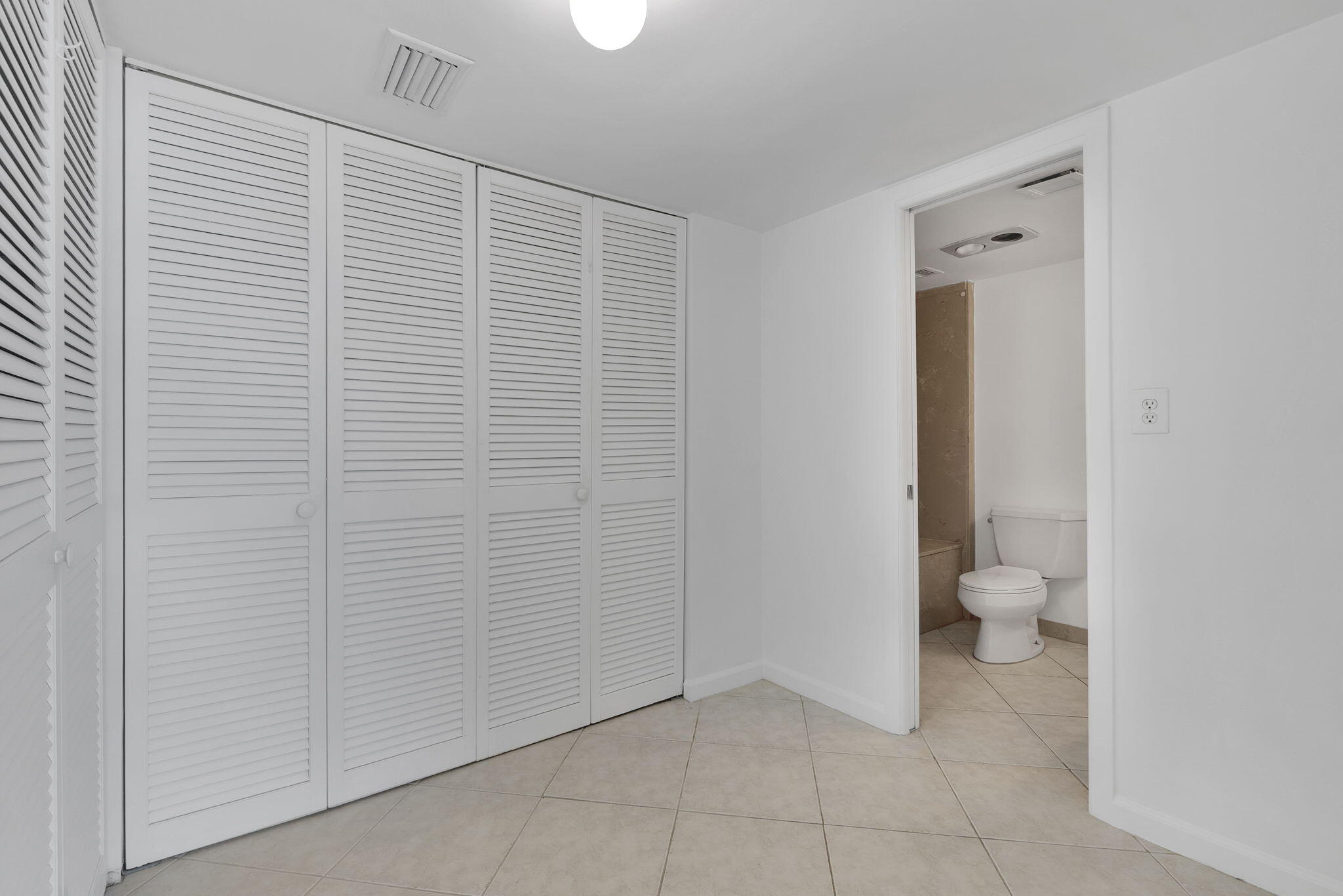 ADMIRALTY TOWERS CONDOMINIUM - Residential