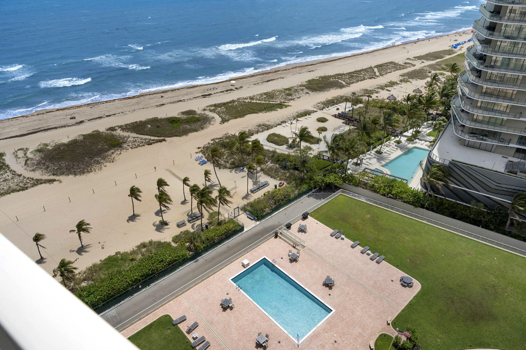 ADMIRALTY TOWERS CONDOMINIUM - Residential