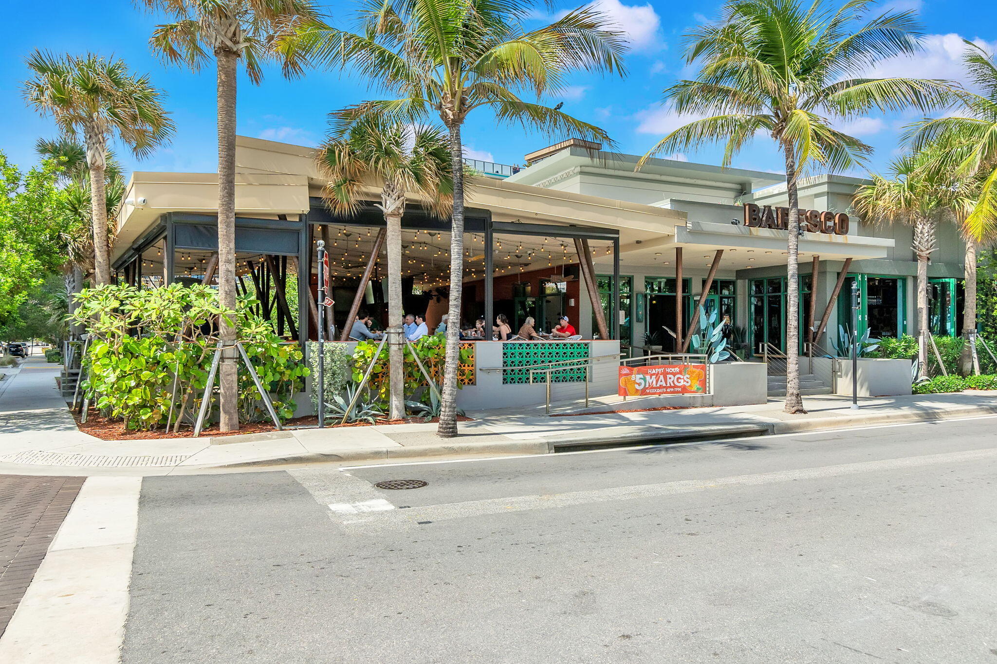 ADMIRALTY TOWERS CONDOMINIUM - Residential