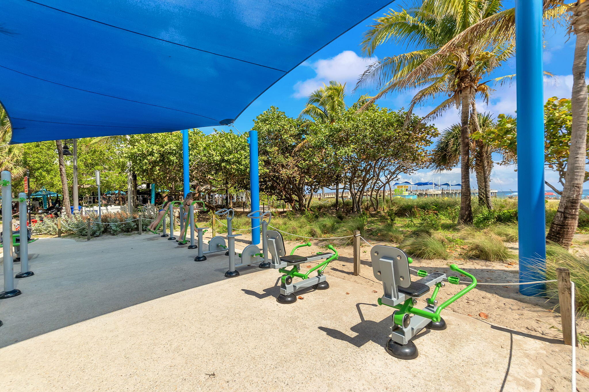 ADMIRALTY TOWERS CONDOMINIUM - Residential