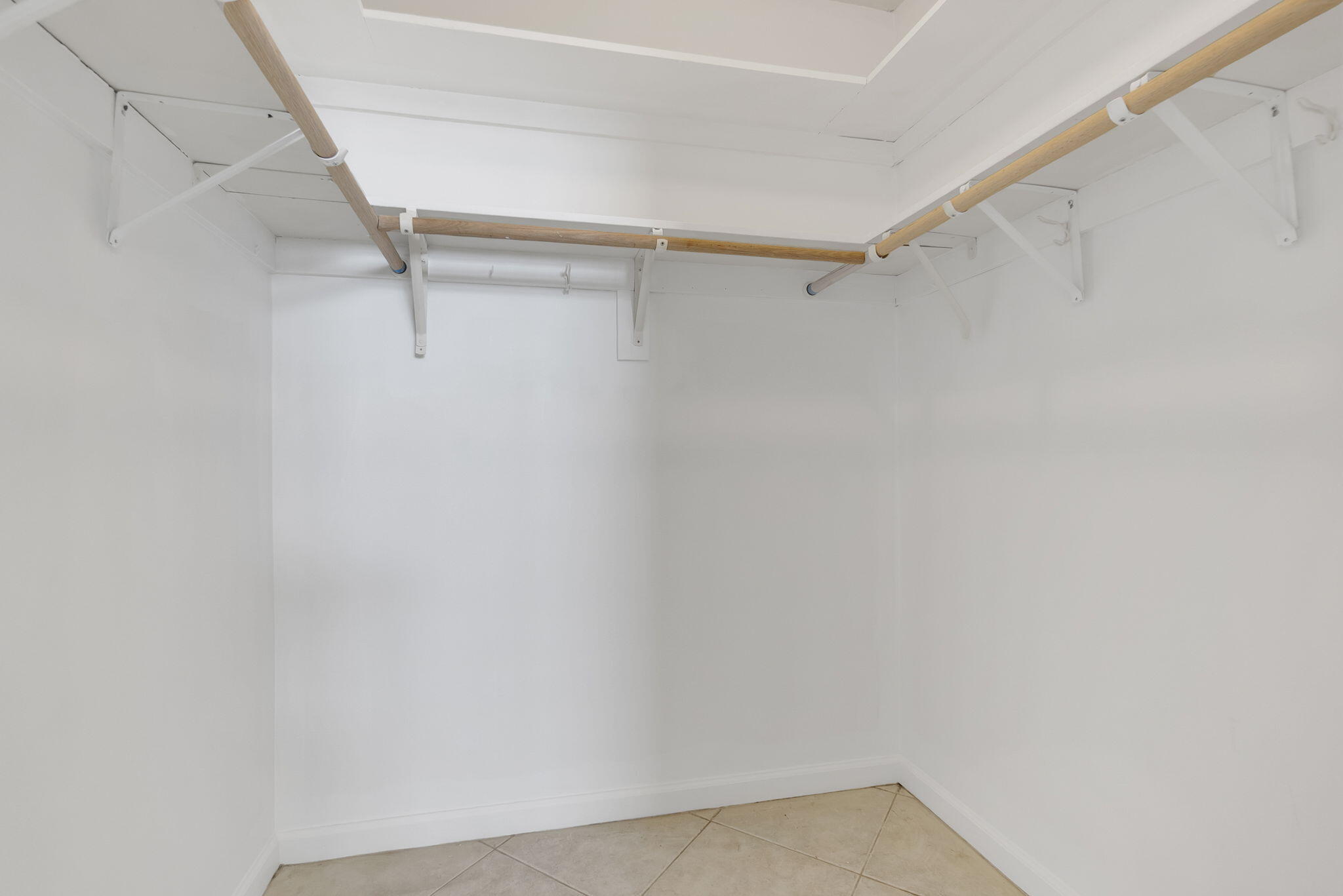 ADMIRALTY TOWERS CONDOMINIUM - Residential