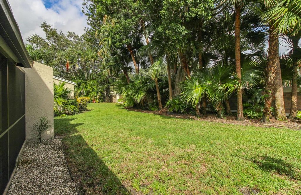 Photo of 1679 SW Crossing Circle, Palm City, FL 34990 (MLS # R11118398)