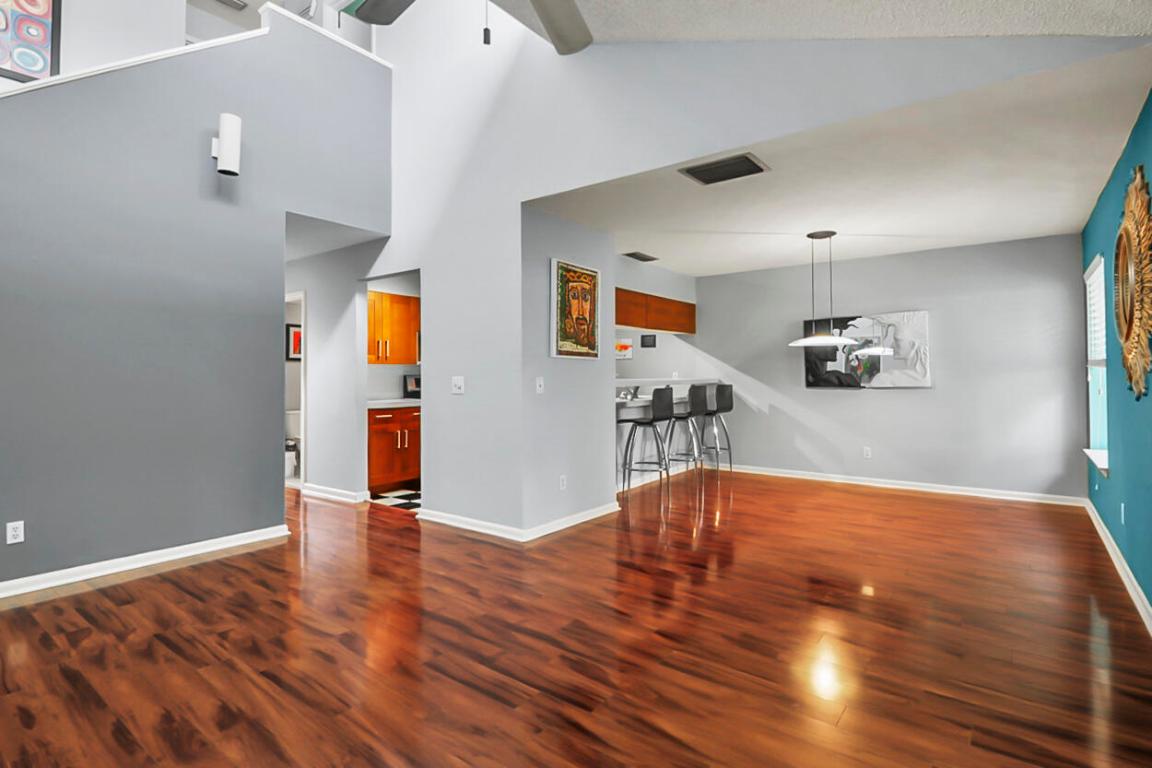 CROSSINGS - Residential