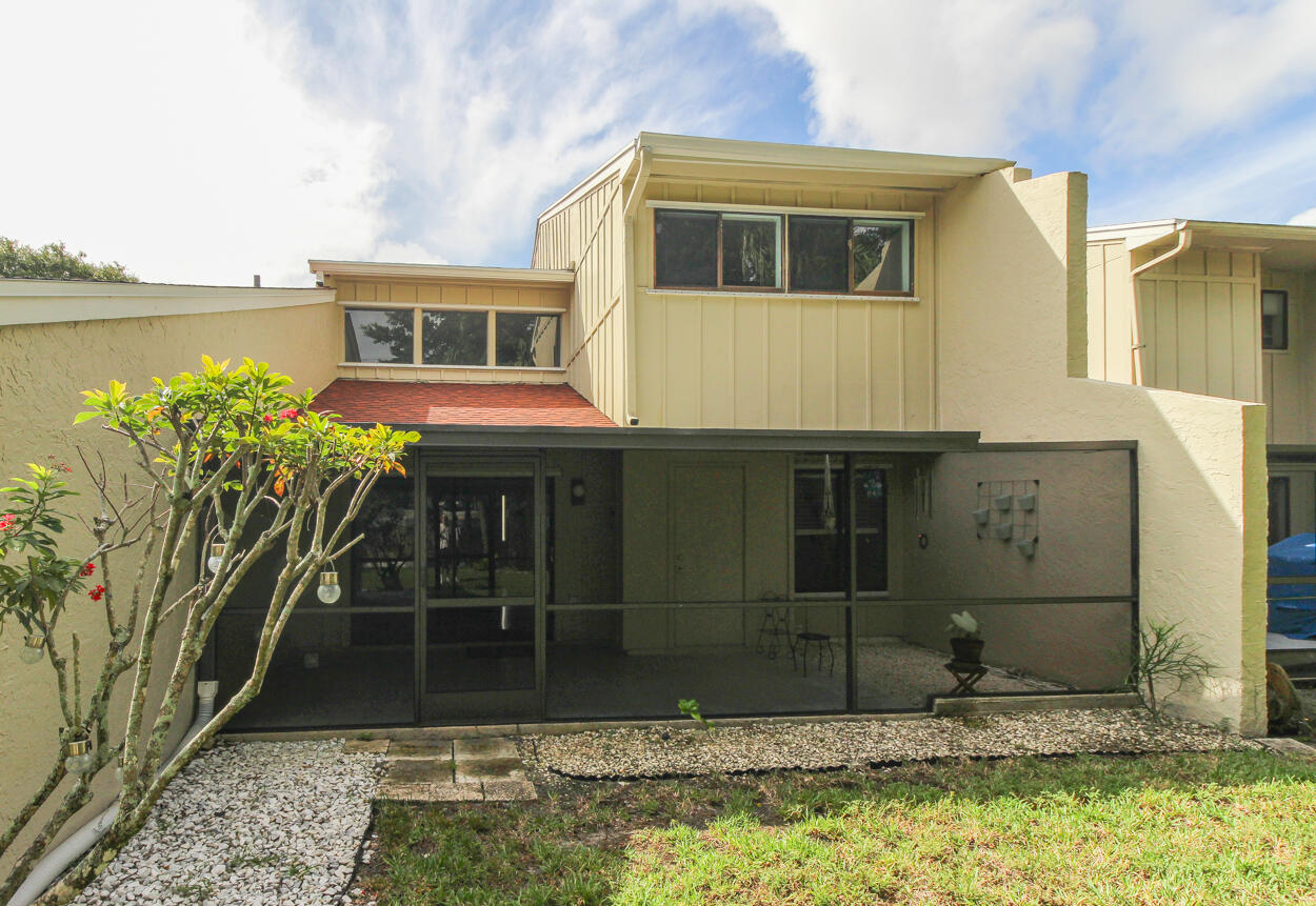 CROSSINGS - Residential