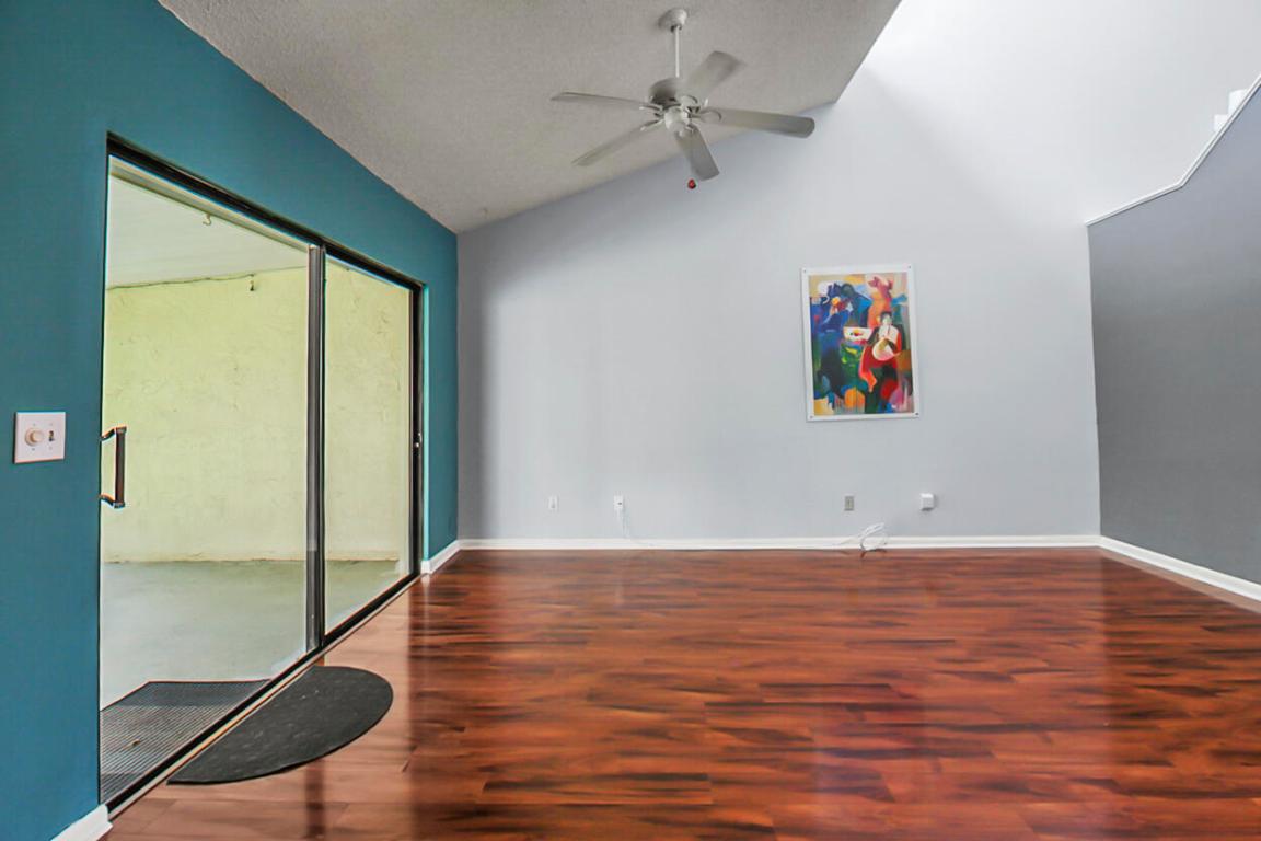 CROSSINGS - Residential