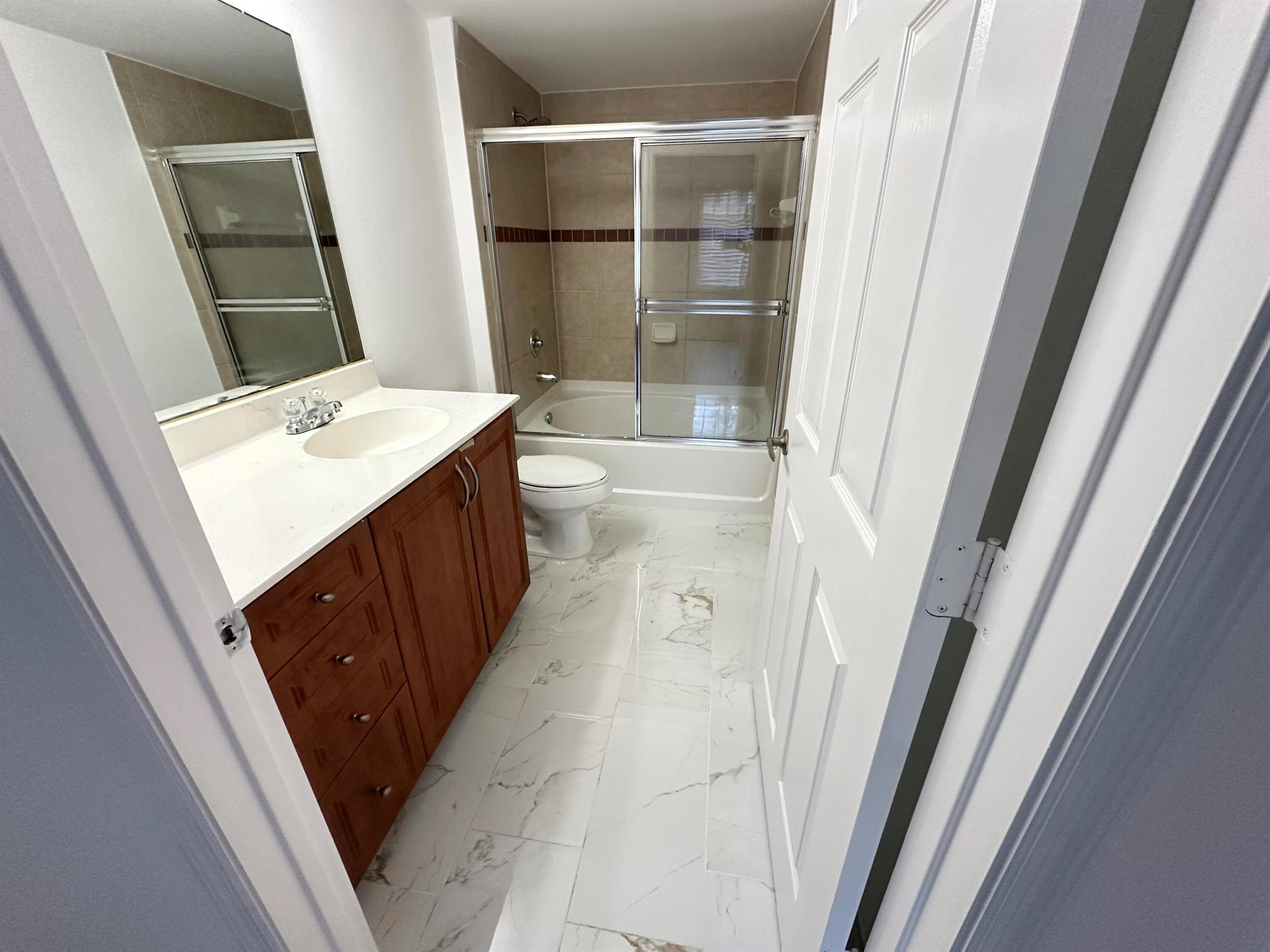 VILLAS AT EMERALD DUNES C - Residential Lease