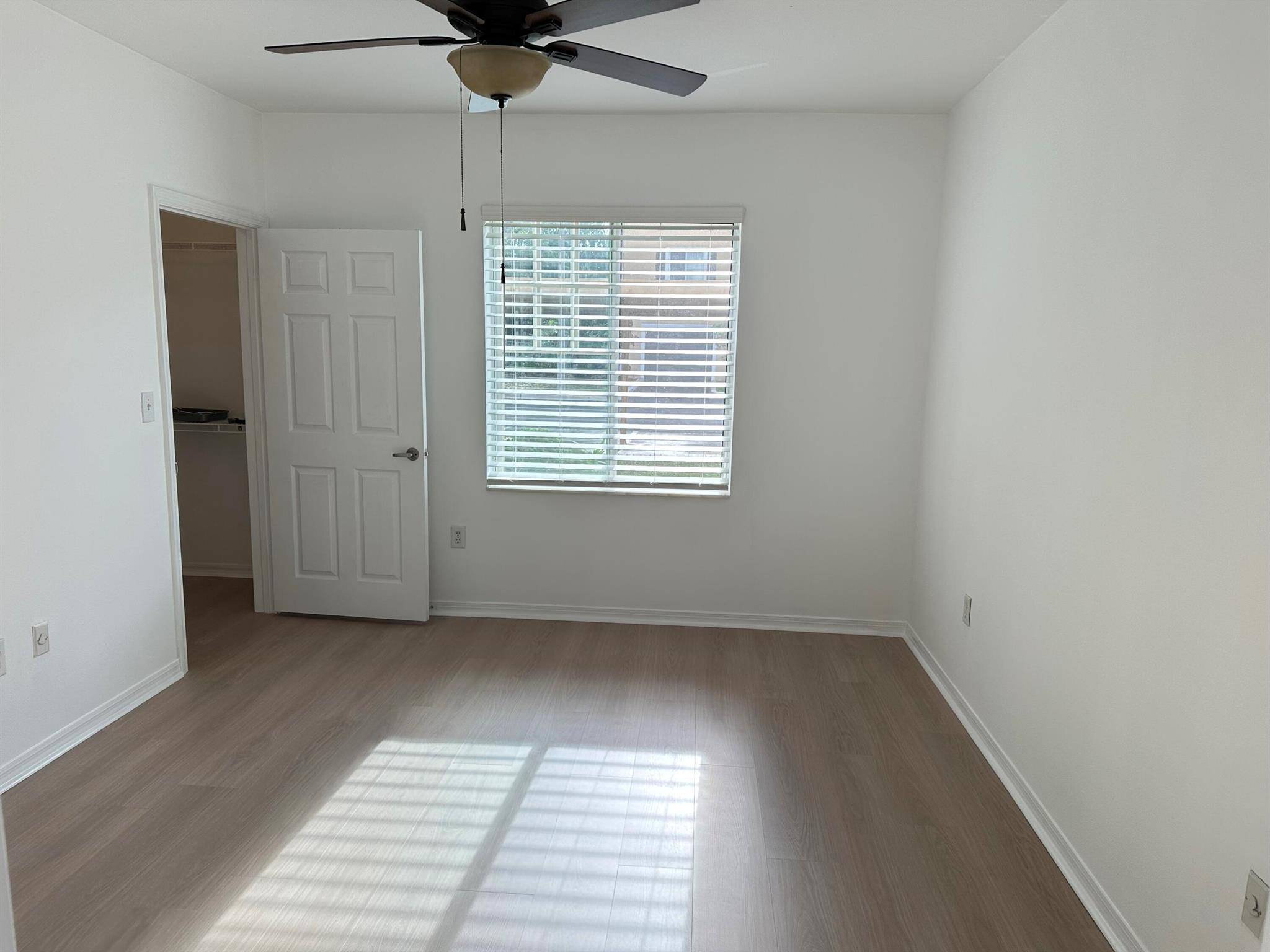 VILLAS AT EMERALD DUNES C - Residential Lease