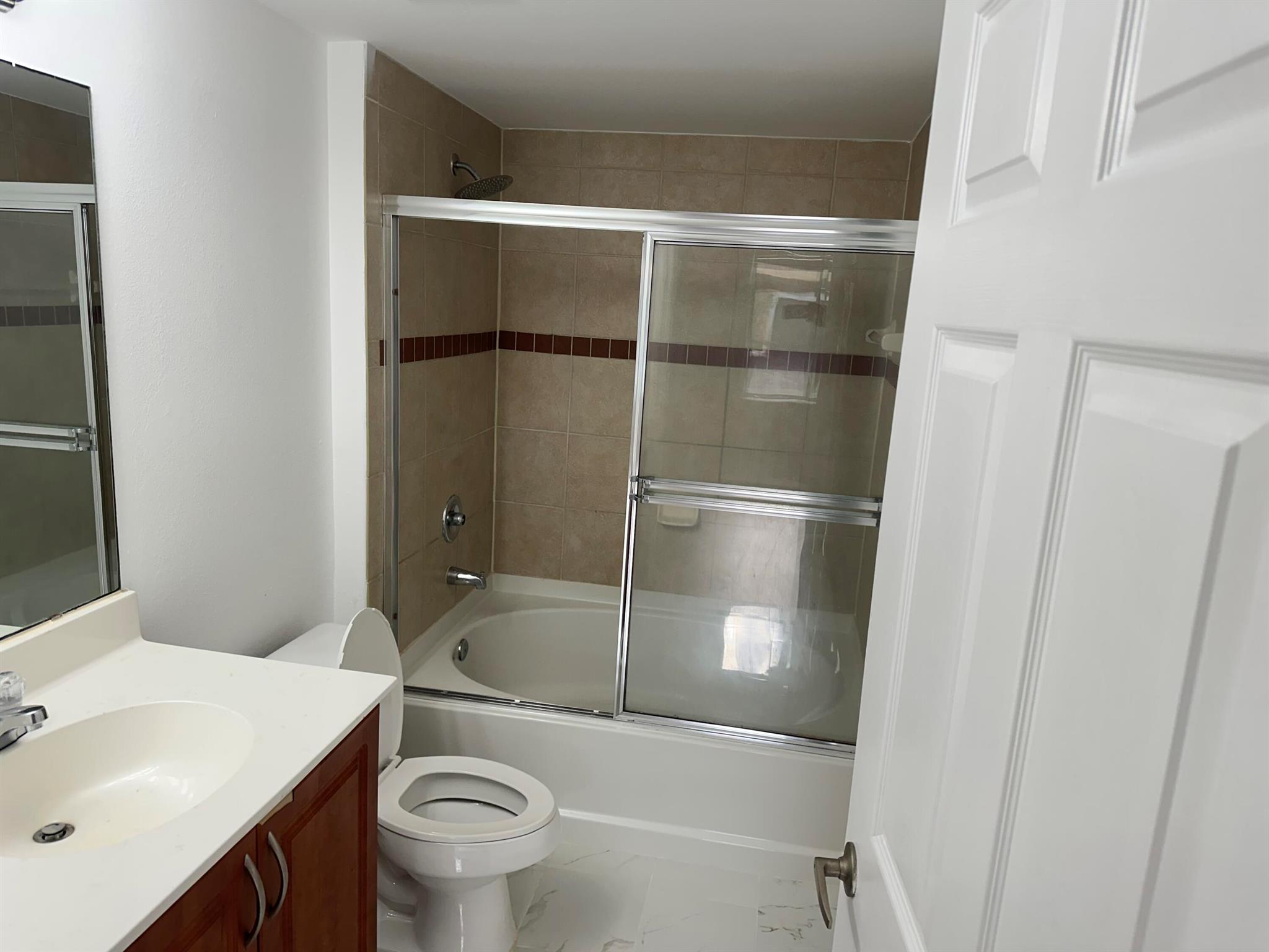 VILLAS AT EMERALD DUNES C - Residential Lease