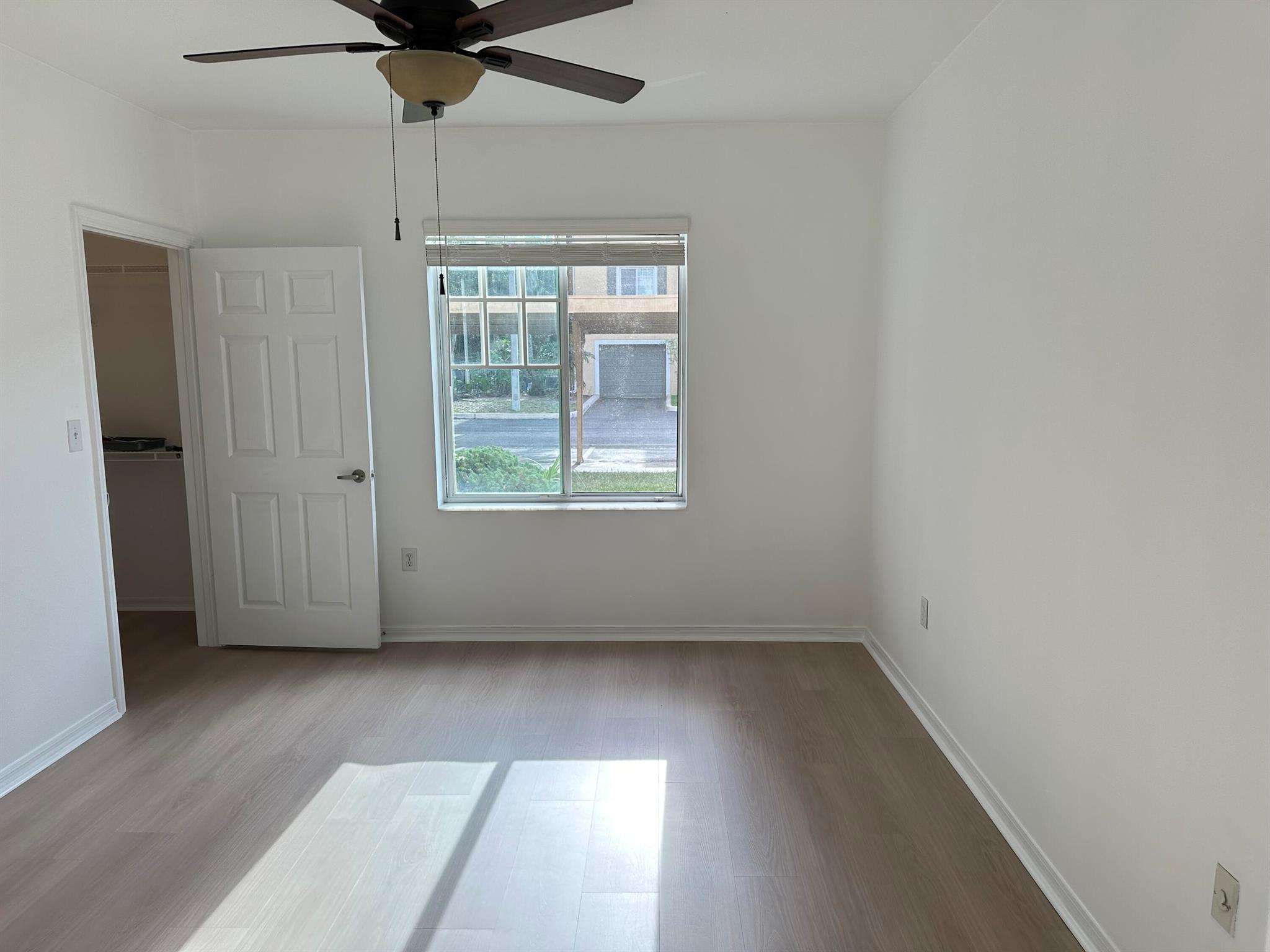 VILLAS AT EMERALD DUNES C - Residential Lease