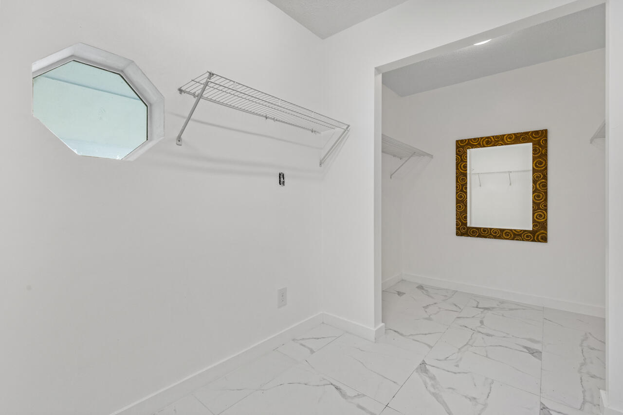 FT PIERCE BEACH SUBDIVISION - Residential Income