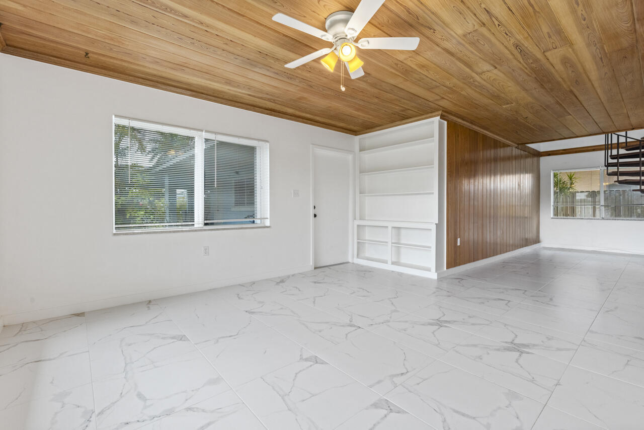 FT PIERCE BEACH SUBDIVISION - Residential Income